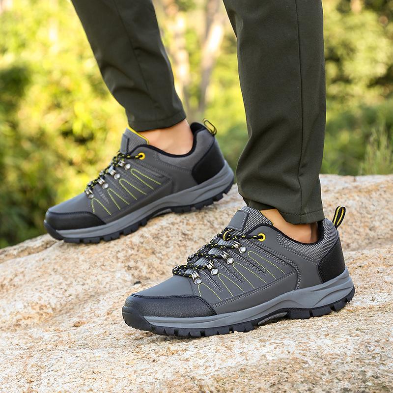 New men s large-size outdoor sports lightweight, breathable, wear-resistant and non-slip mountaineering shoes 46
New men s large-size outdoor sports lightweight, breathable, wear-resistant and non-slip mountaineering shoes 46