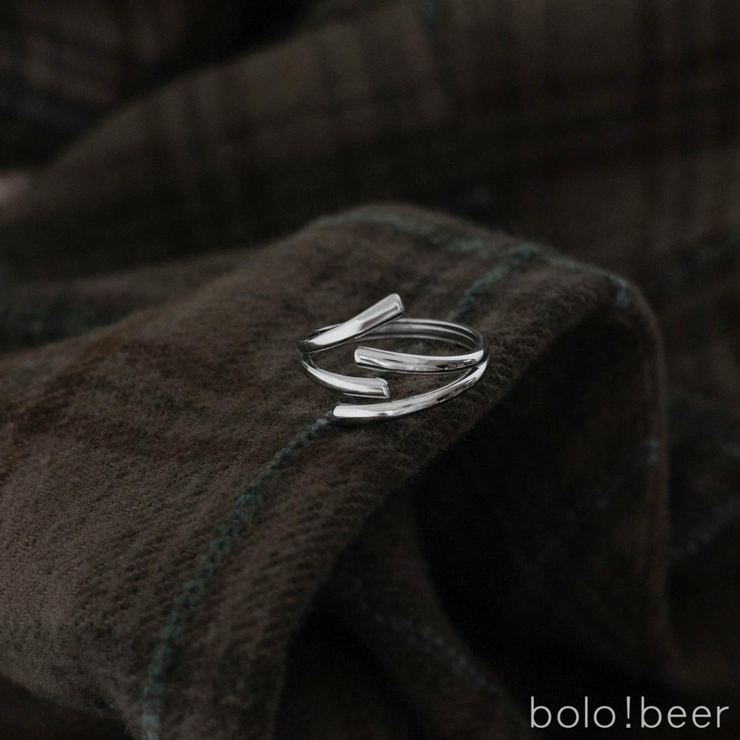Bolo Fashion Wind Minimalist Ins Female Ring Line Opening Geometric Cut Out Branch Type Steel Non-Fading Ring Slightly Adjustable(Does Not Fade)
Bolo Fashion Wind Minimalist Ins Female Ring Line Opening Geometric Cut Out Branch Type Steel Non-Fading Ring Slightly Adjustable(Does Not Fade)