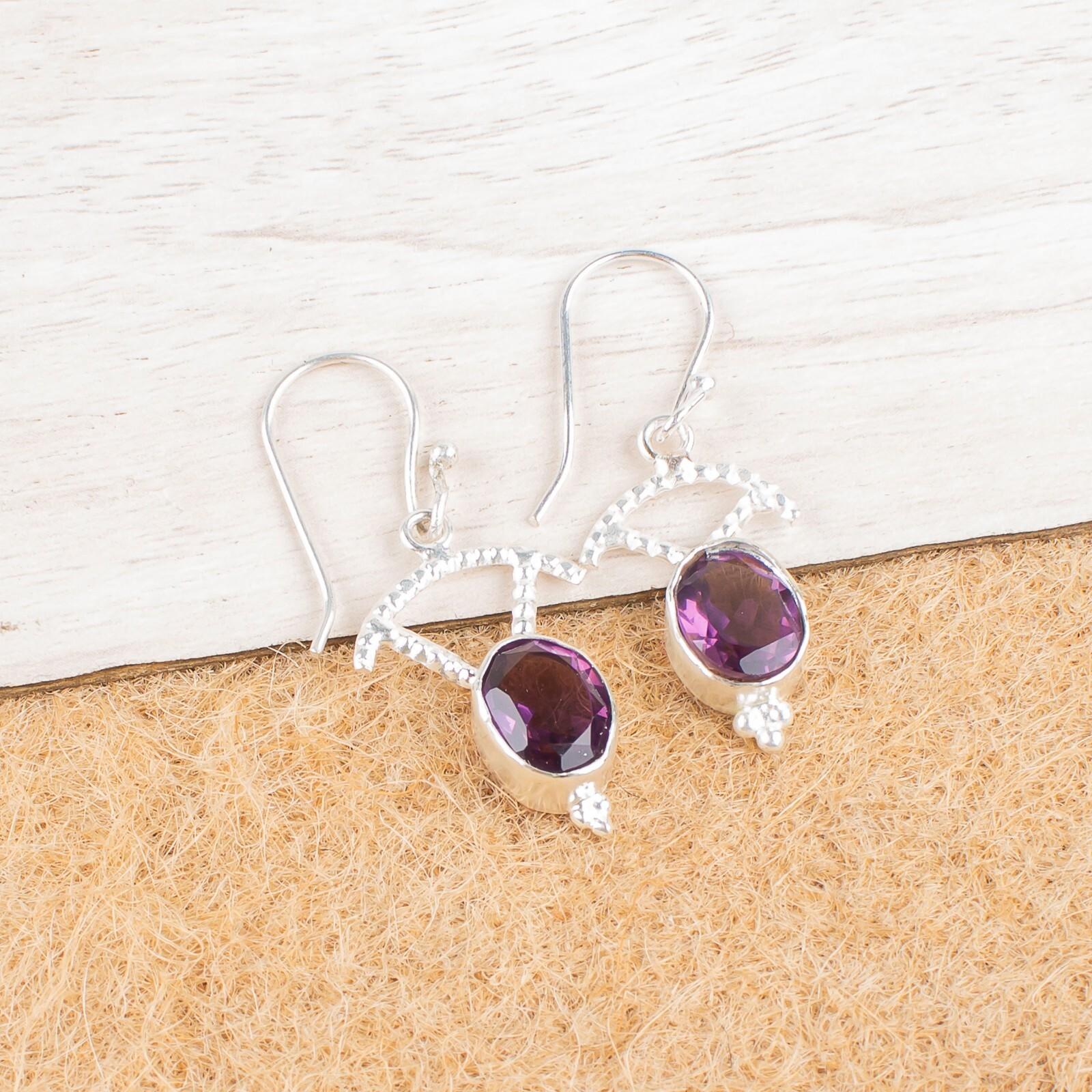 Amethyst Gemstone 925 Sterling Silver Jewelry Drop/Dangle Women s Earrings 1.50 EE-51-7
Amethyst Gemstone 925 Sterling Silver Jewelry Drop/Dangle Women s Earrings 1.50 EE-51-7