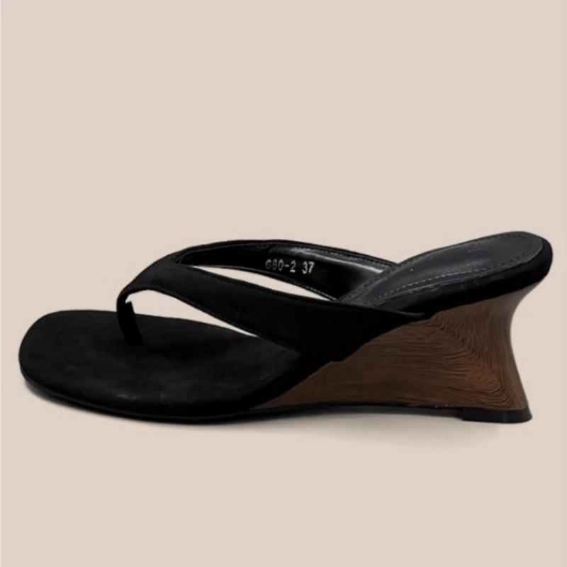 Super Soft Leather~ Slope Heel Sandals Summer 2025 New Commuter Fashion Versatile Skirt Mezzanine High Heels Women 40 чёрный
Super Soft Leather~ Slope Heel Sandals Summer 2025 New Commuter Fashion Versatile Skirt Mezzanine High Heels Women 40 чёрный