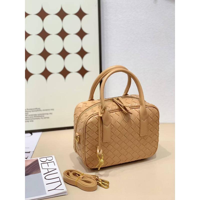 Дом Новая плетеная портативная маленькая квадратная сумка Классическая большая вместимость плечевая сумка кроссбоди сумка с двойными ручками 23 * 9 * 17CM (ordinary no words) абрикосовый
Дом Новая плетеная портативная маленькая квадратная сумка Классическая большая вместимость плечевая сумка кроссбоди сумка с двойными ручками 23 * 9 * 17CM (ordinary no words) абрикосовый