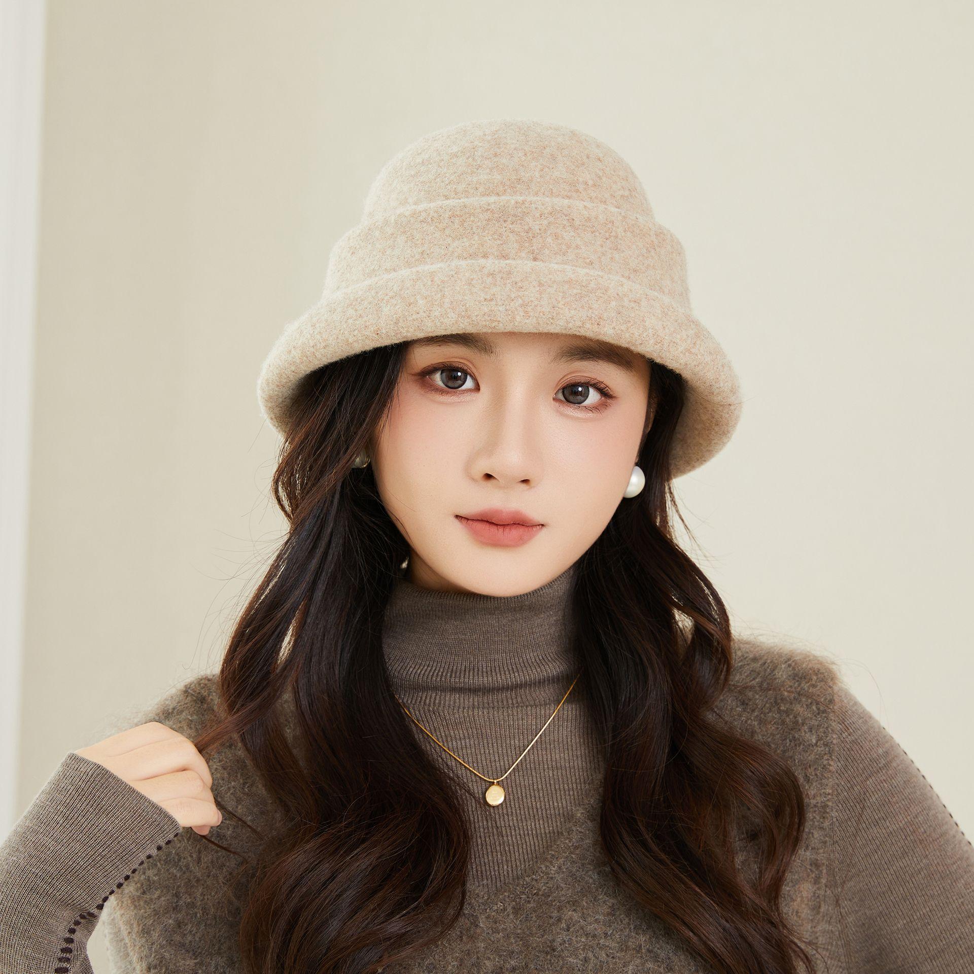 The new wool basin hat is fashionable and warm for women s autumn and winter, the British and Korean version of the literary and versatile top hat One size
The new wool basin hat is fashionable and warm for women s autumn and winter, the British and Korean version of the literary and versatile top hat One size