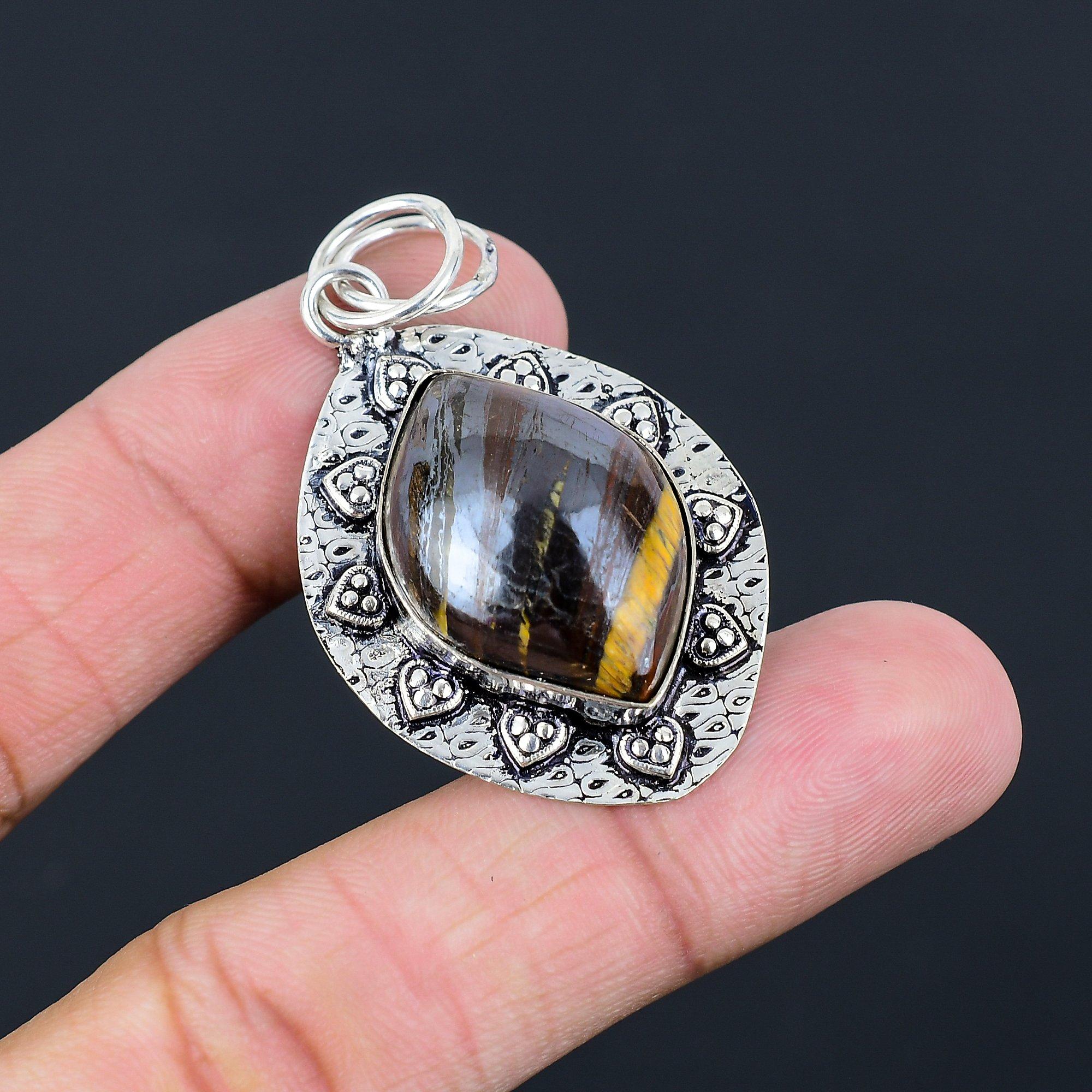 925 Silver Marquise Natural Iron Tiger Eye Elegant Sister Anniversary Pendant
925 Silver Marquise Natural Iron Tiger Eye Elegant Sister Anniversary Pendant