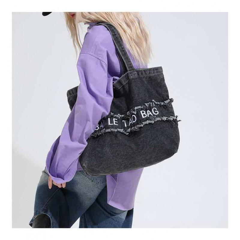 Fashionable Large Capacity Women s Commuter One-shoulder Tote Bag Washed Denim Canvas College Student Handbag Trendy 35x13x32 чёрный
Fashionable Large Capacity Women s Commuter One-shoulder Tote Bag Washed Denim Canvas College Student Handbag Trendy 35x13x32 чёрный