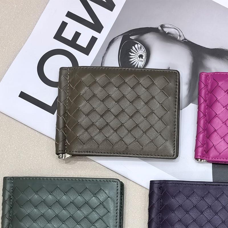Handmade Genuine Leather Woven Card Holder & Dollar Clip Wallet for Men and Women 11cm x 8.5cm x 0.5cm
Handmade Genuine Leather Woven Card Holder & Dollar Clip Wallet for Men and Women 11cm x 8.5cm x 0.5cm