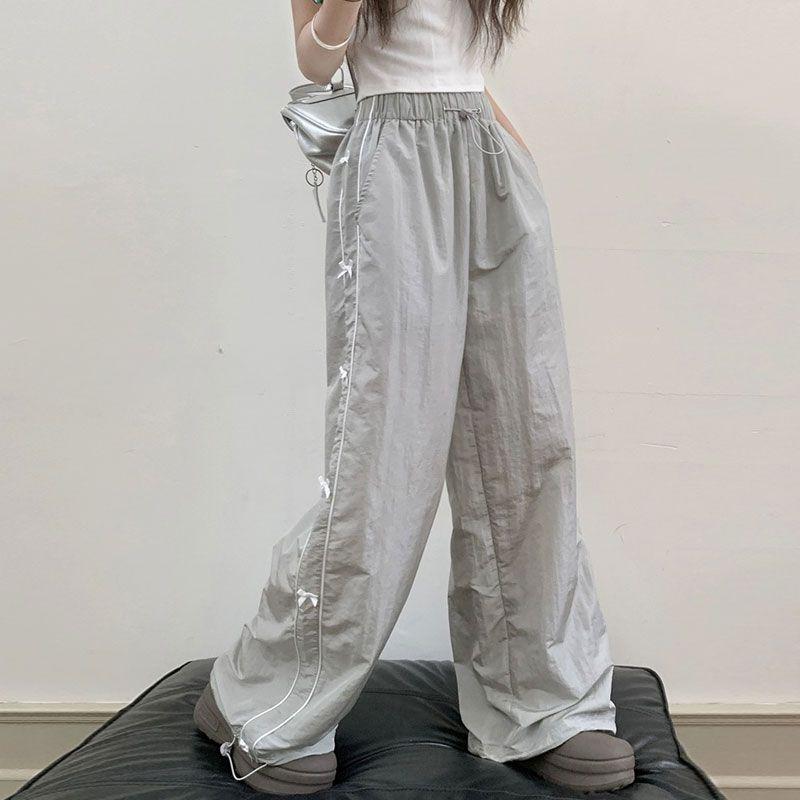 Quick-Dry American Y2K Sweet-Cool Bowknot Patchwork Straight-Leg Loose Thin Casual Pants S світло-сірого кольору
Quick-Dry American Y2K Sweet-Cool Bowknot Patchwork Straight-Leg Loose Thin Casual Pants S світло-сірого кольору