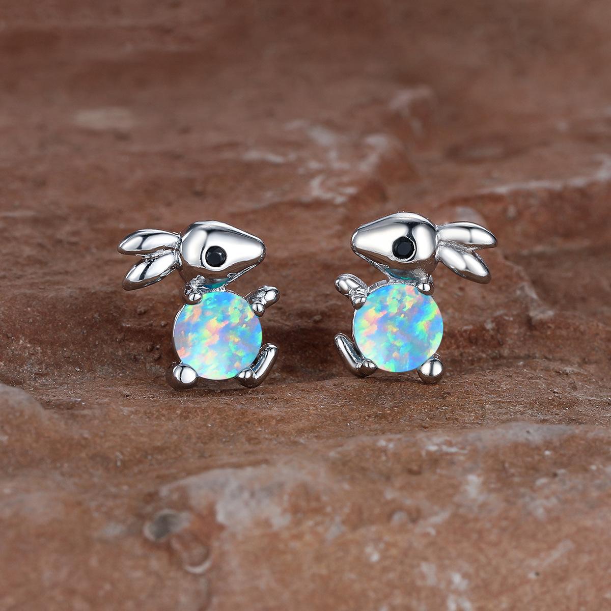 Cute and Playful Round Three Dimensional Bunny Design with Earrings for A Fresh and Girlish Heart
Cute and Playful Round Three Dimensional Bunny Design with Earrings for A Fresh and Girlish Heart