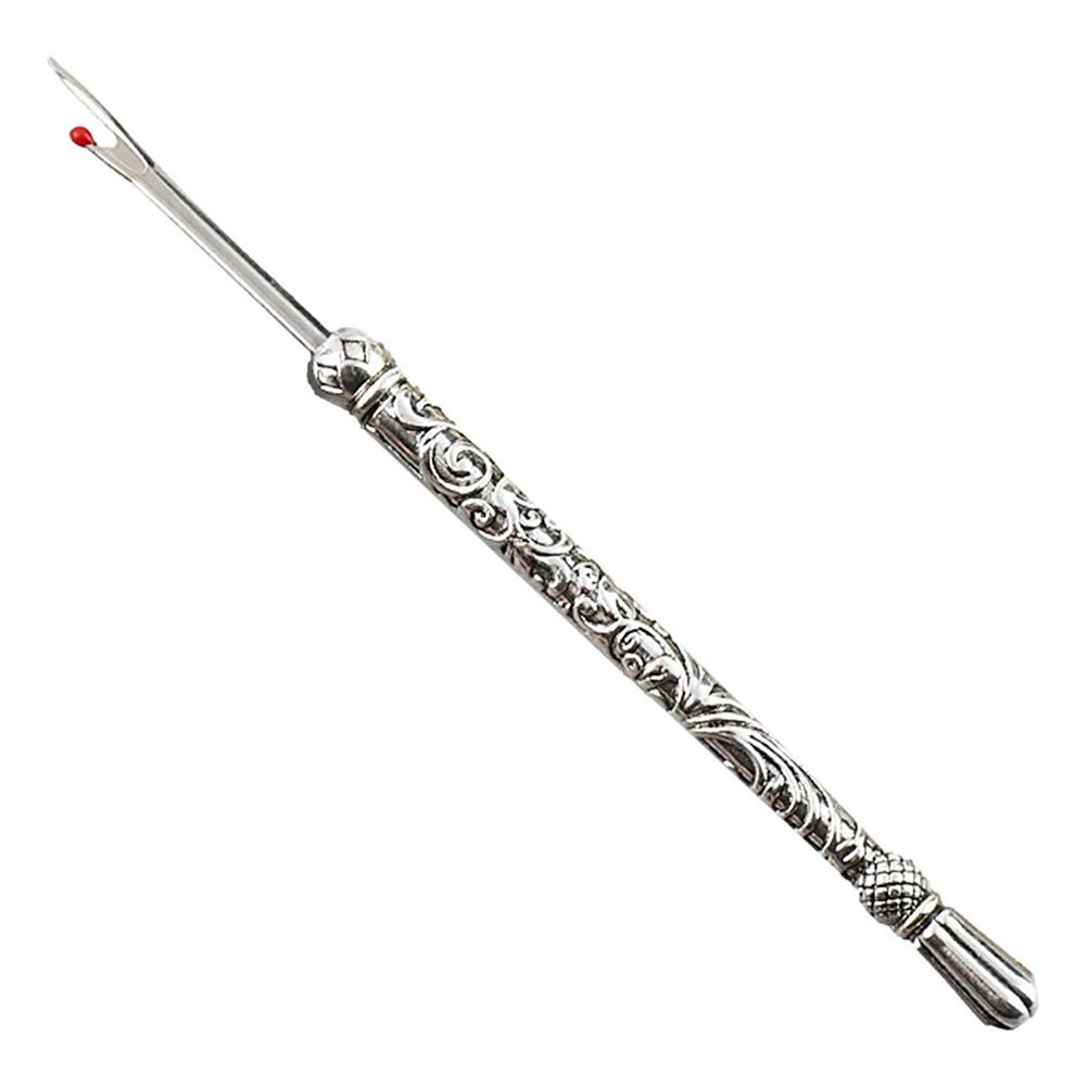 Delicate Patterns Sewing Collection Retro Seam Ripper 3D Pattern Seam Ripper Comfortable Grip Finely Carved Handle срібний
Delicate Patterns Sewing Collection Retro Seam Ripper 3D Pattern Seam Ripper Comfortable Grip Finely Carved Handle срібний