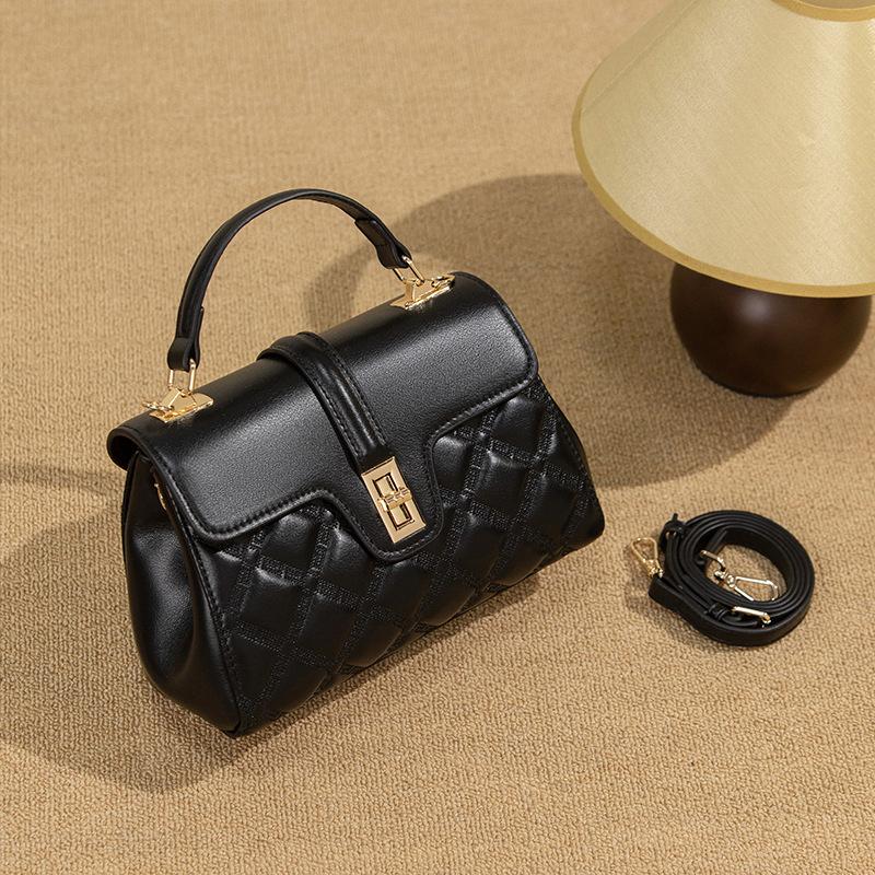 Women s bag new diamond women s messenger bag fashionable and simple large-capacity shoulder bag soft leather versatile handbag bag women s 23.5*10.5*17
Women s bag new diamond women s messenger bag fashionable and simple large-capacity shoulder bag soft leather versatile handbag bag women s 23.5*10.5*17