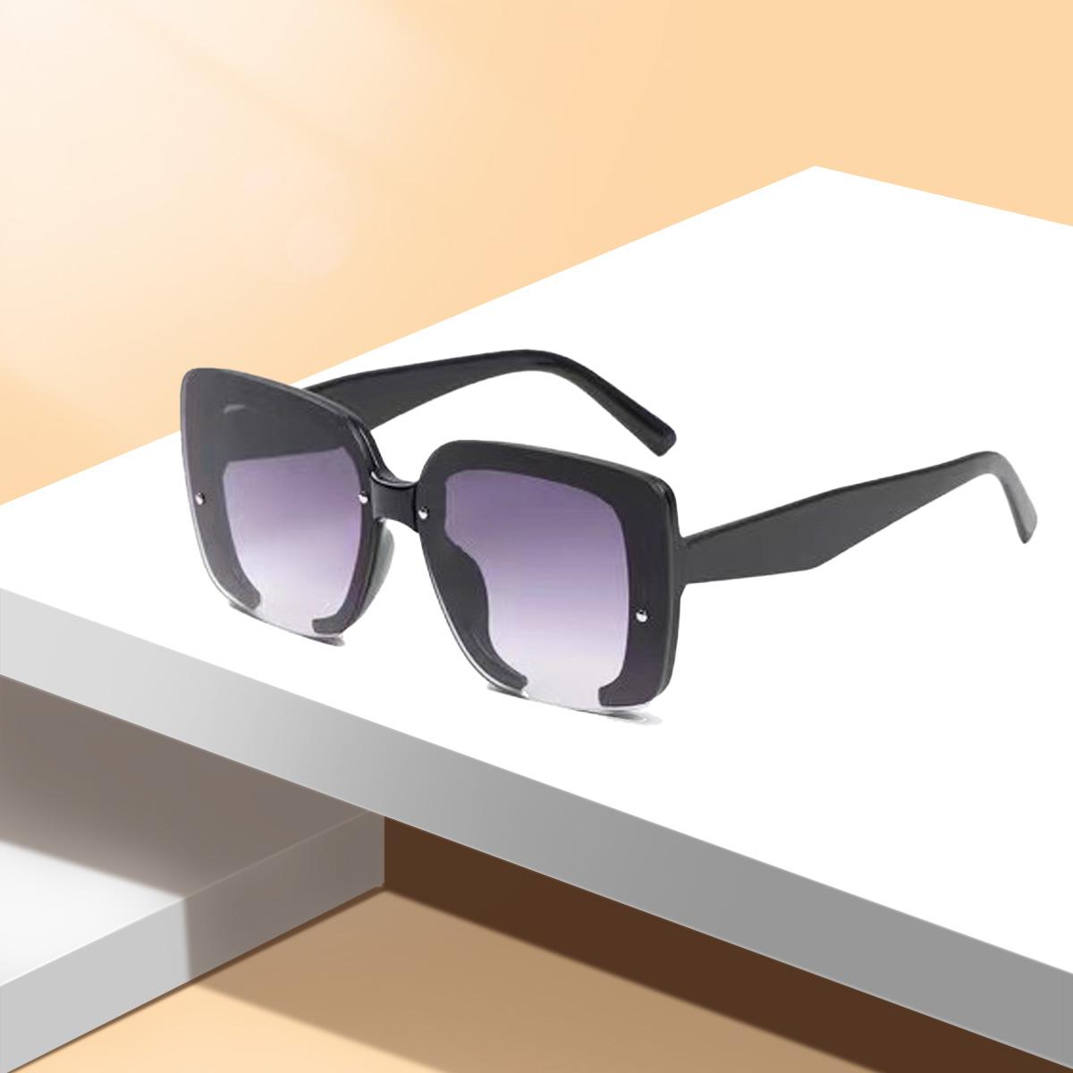 Stylish Rectangle Sunglasses Women Brand Style Designer Glasses Vintage Small Frame Sun Eyeglasses Ladies Black Square
Stylish Rectangle Sunglasses Women Brand Style Designer Glasses Vintage Small Frame Sun Eyeglasses Ladies Black Square