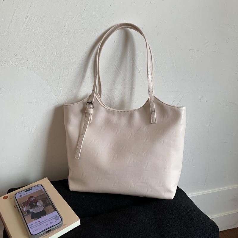 Вместительная ретро сумка-подмышка женская новая модная сумка через плечо повседневная классическая сумка-тоут для поездок на работу
Вместительная ретро сумка-подмышка женская новая модная сумка через плечо повседневная классическая сумка-тоут для поездок на работу