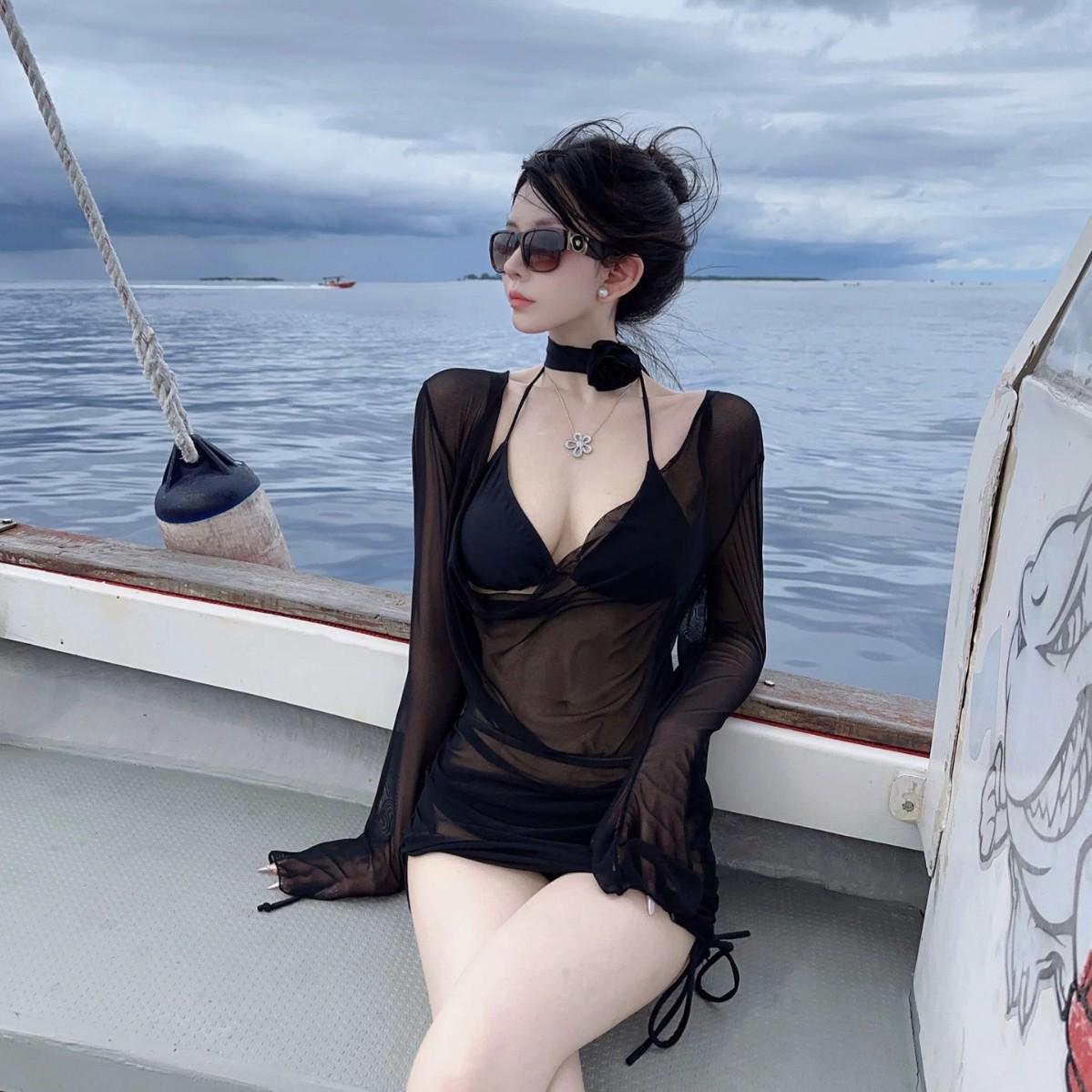 Элегантный купальник-тройка: Сексуальное бикини в стиле Pure Desire для женщин S (80-95 lbs)
Элегантный купальник-тройка: Сексуальное бикини в стиле Pure Desire для женщин S (80-95 lbs)