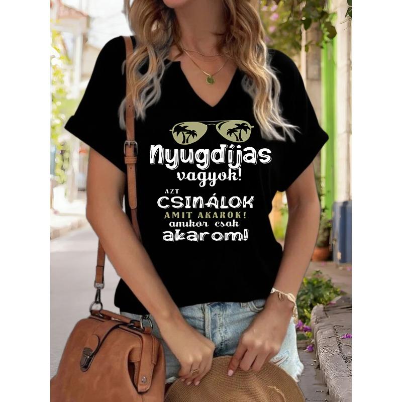 Women s V-Neck Nyugdíjas Vagyok! Graphic Tee, Hungarian Retirement Slogan Print T-Shirt, Casual Short Sleeve Top S
Women s V-Neck Nyugdíjas Vagyok! Graphic Tee, Hungarian Retirement Slogan Print T-Shirt, Casual Short Sleeve Top S