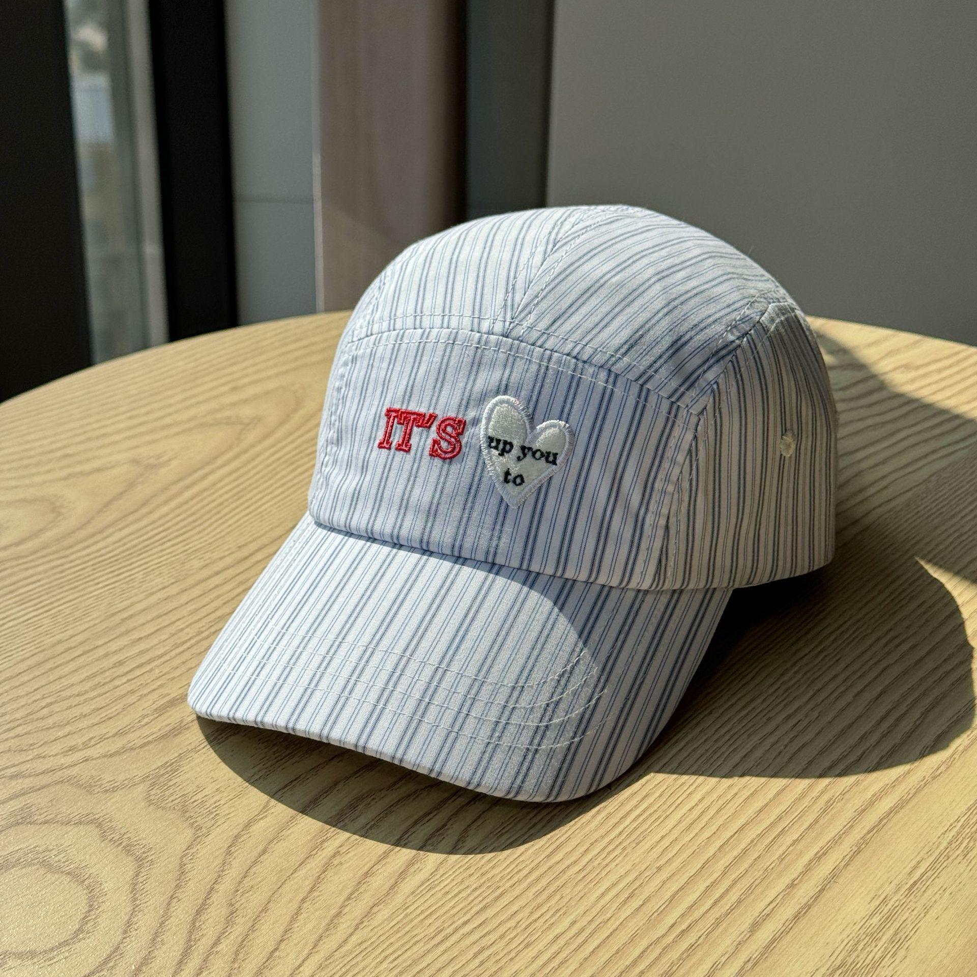 Vunisex Summer Embroidered Letter Love Stripe Baseball Cap For Men And Women With Checkered Pattern Sunshade Sun Hat For Student L(55-59cm)
Vunisex Summer Embroidered Letter Love Stripe Baseball Cap For Men And Women With Checkered Pattern Sunshade Sun Hat For Student L(55-59cm)