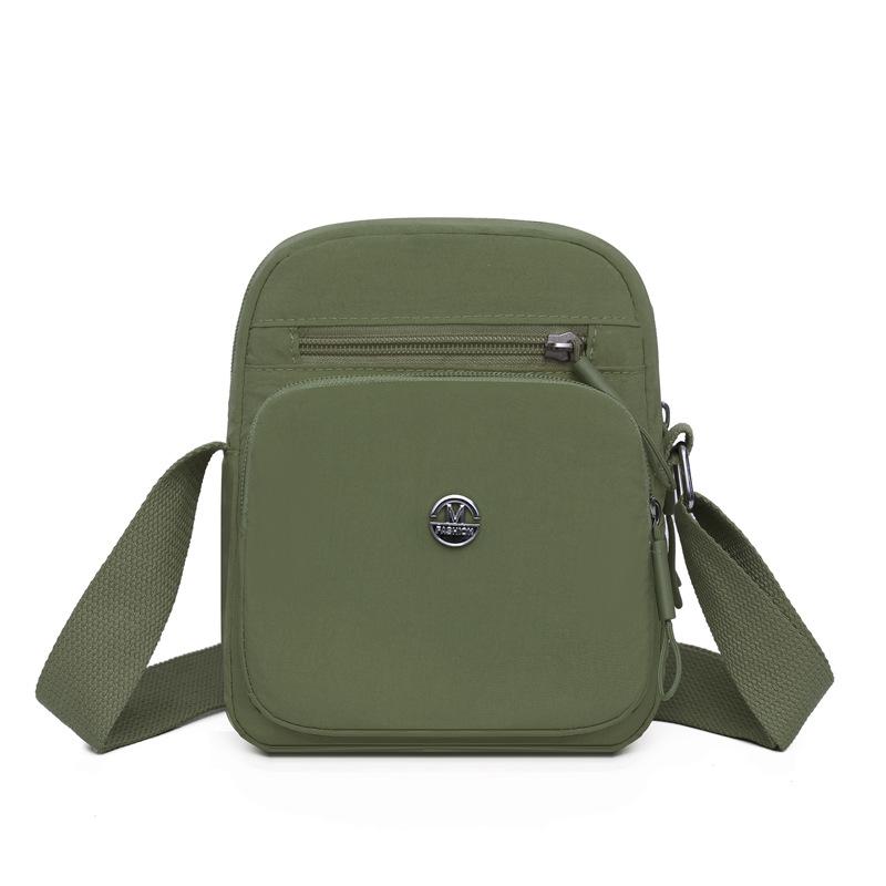 Женская повседневная наплечная сумка для мобильного телефона, новая легкая нейлоновая сумка-мессенджер, водонепроницаемая нейлоновая сумка для мелочи, вертикальная маленькая квадратная сумка. зелёный
Женская повседневная наплечная сумка для мобильного телефона, новая легкая нейлоновая сумка-мессенджер, водонепроницаемая нейлоновая сумка для мелочи, вертикальная маленькая квадратная сумка. зелёный