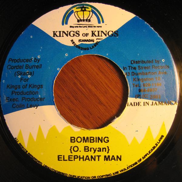7inch Record ELEPHANT MAN / SINGER J - Bombing / Making Money NONE Kings of Kings 2001 Jamaica Reggae, Ska & Dub Used
7inch Record ELEPHANT MAN / SINGER J - Bombing / Making Money NONE Kings of Kings 2001 Jamaica Reggae, Ska & Dub Used