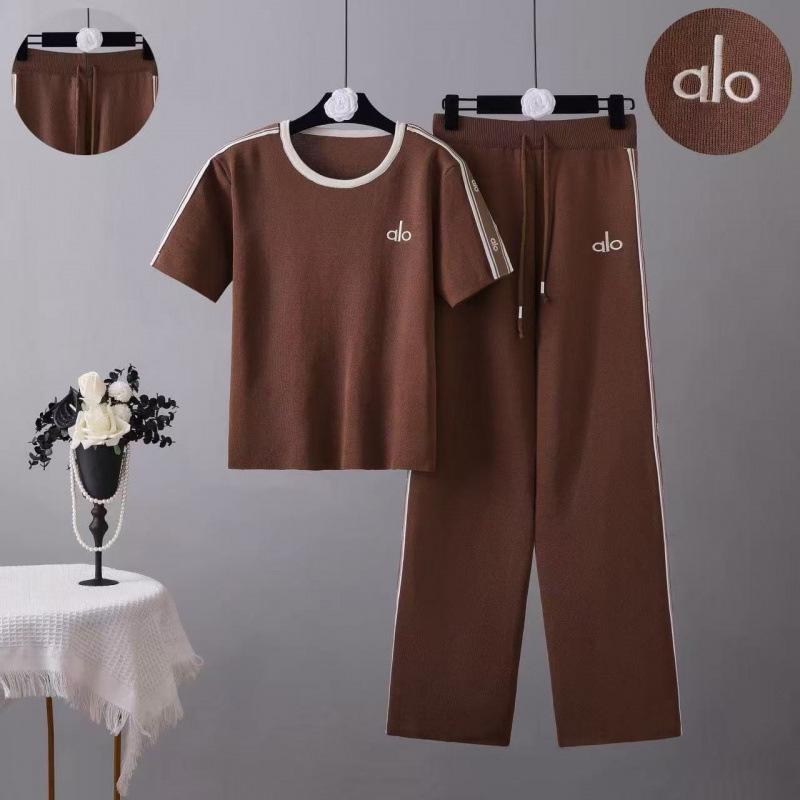 Women s Summer Knit Sports Suit: Short-Sleeve Top & Wide-Leg Pants Two-Piece Set One Size кавовий
Women s Summer Knit Sports Suit: Short-Sleeve Top & Wide-Leg Pants Two-Piece Set One Size кавовий
