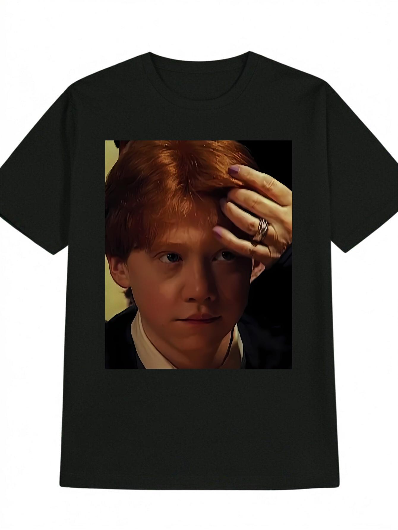 Casual Graphic T-shirt - Red-Haired Boy Blue Eyes Portrait Print XXXXL
Casual Graphic T-shirt - Red-Haired Boy Blue Eyes Portrait Print XXXXL