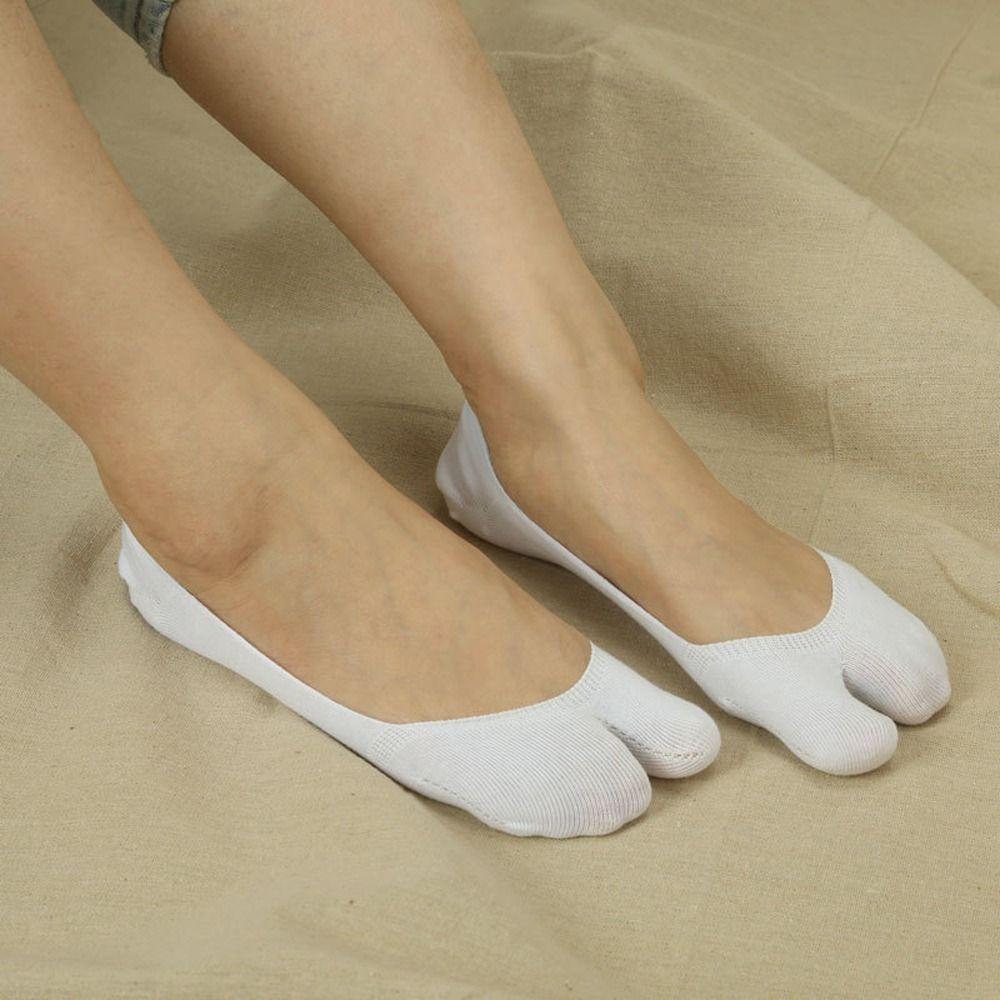 Summer Comfortable Breathable Solid Color Boat Socks Cotton Two-toed sock Women Socks Sock Slippers бежевий
Summer Comfortable Breathable Solid Color Boat Socks Cotton Two-toed sock Women Socks Sock Slippers бежевий
