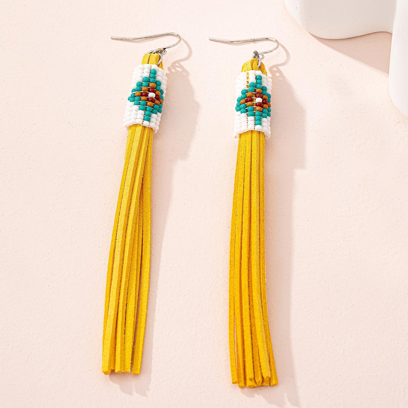 A Pair of Women s Dangle Earrings, Long Tassel Fabric Earrings, Ethnic Style Earrings, Suitable for Everyday Wear in Autumn and Winter
A Pair of Women s Dangle Earrings, Long Tassel Fabric Earrings, Ethnic Style Earrings, Suitable for Everyday Wear in Autumn and Winter