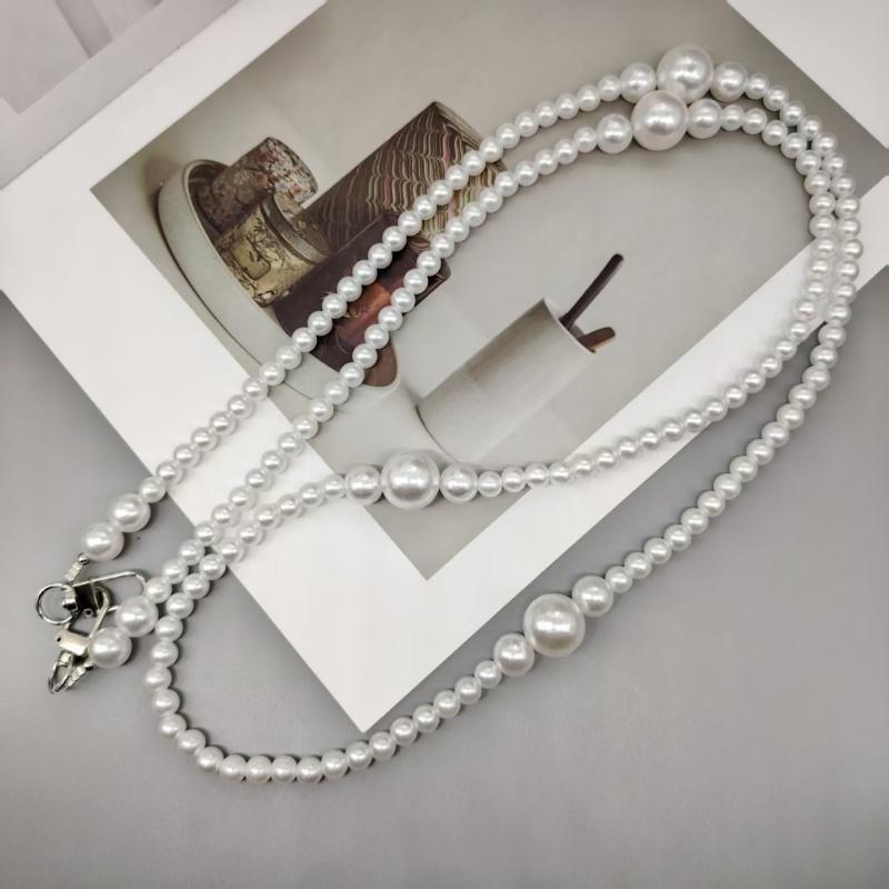 Festival party small gifts for friends, long high-end pearl crossbody, hand-held chain bag, mobile phone chain, versatile and un білий
Festival party small gifts for friends, long high-end pearl crossbody, hand-held chain bag, mobile phone chain, versatile and un білий