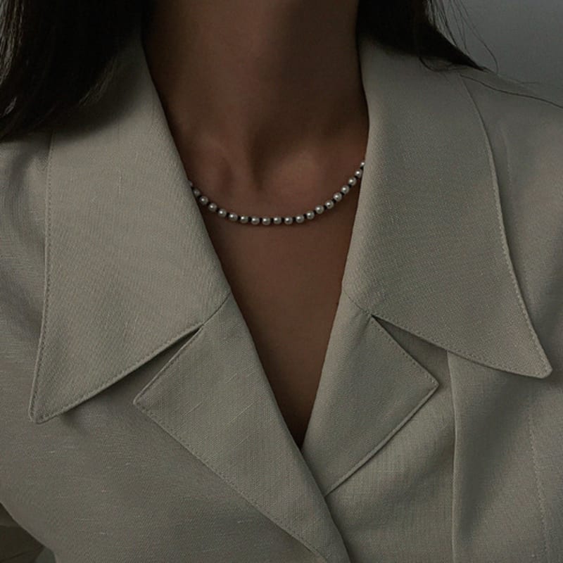 DEFINE OTHER LILY Pearl Necklace (Black&White) Black&White
DEFINE OTHER LILY Pearl Necklace (Black&White) Black&White