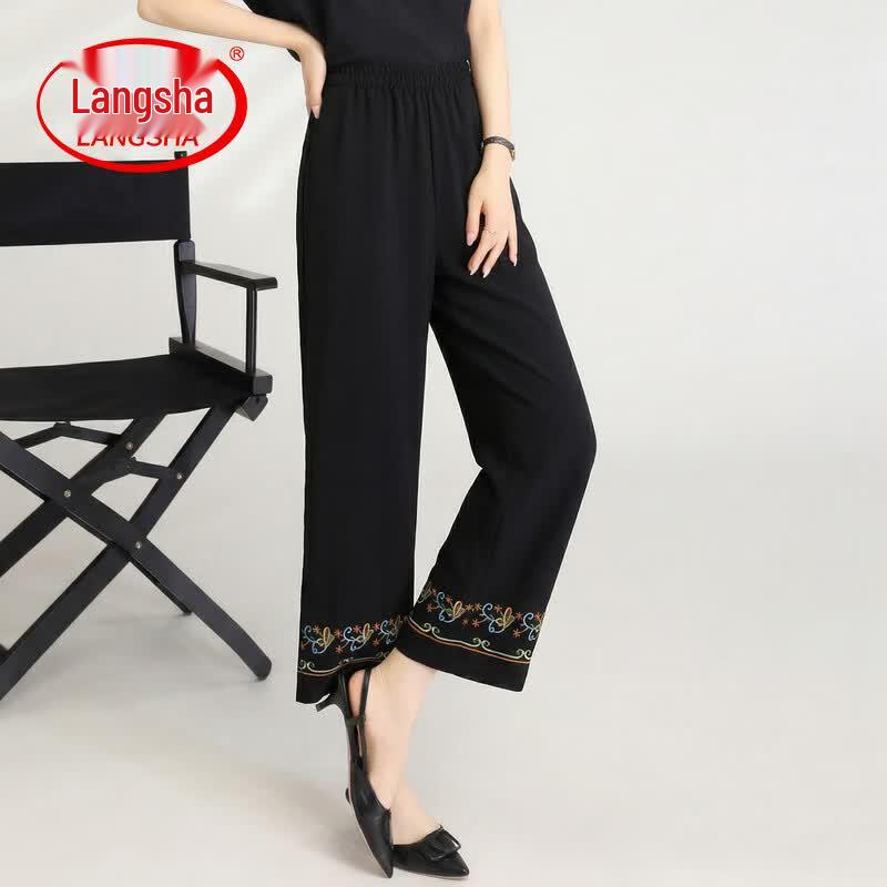 LangSha Women s Plus Size Floral Straight Leg Capri Pants 5XL
LangSha Women s Plus Size Floral Straight Leg Capri Pants 5XL