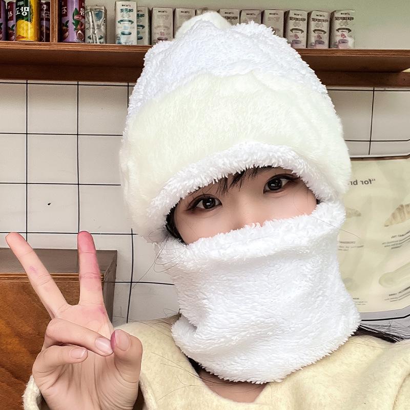 Thickened Plush Hooded Scarf Hat - Cute & Warm Winter Headgear
Thickened Plush Hooded Scarf Hat - Cute & Warm Winter Headgear