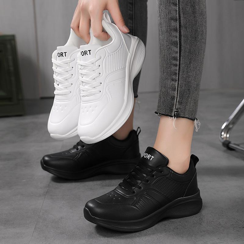 Sneakers Women s white shoes Women s flat-bottomed leather surface waterproof sports and leisure shoes Soft sole wear-resistant ultra-light 41 чёрный
Sneakers Women s white shoes Women s flat-bottomed leather surface waterproof sports and leisure shoes Soft sole wear-resistant ultra-light 41 чёрный