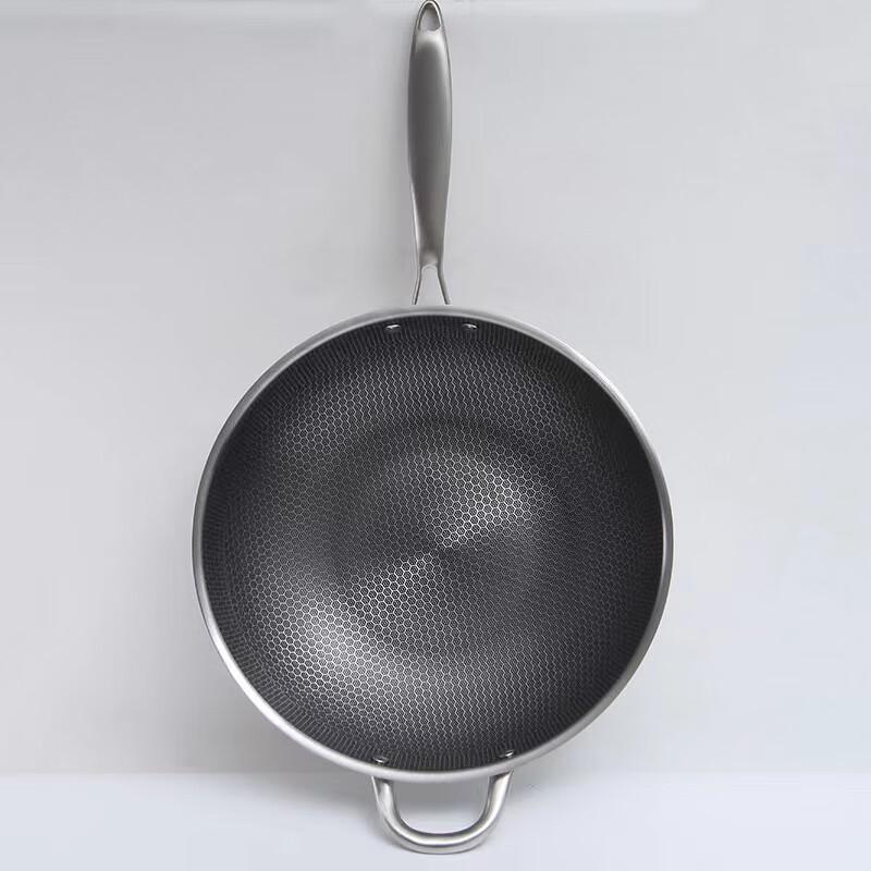 SanJiaoLong ShengMeiEr 304 Stainless Steel Honeycomb Wok
SanJiaoLong ShengMeiEr 304 Stainless Steel Honeycomb Wok