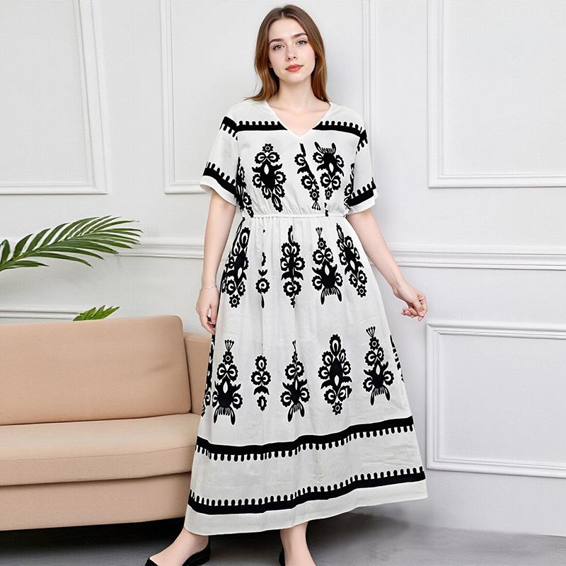 Plus-size Dress for Beach Vacation, V-neck Elegant Long Dress, Beach Dress 5XL білий
Plus-size Dress for Beach Vacation, V-neck Elegant Long Dress, Beach Dress 5XL білий