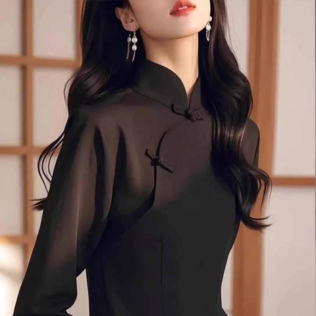 Новый китайский стиль, национальный стиль, черная тарелочная пуговица, воротник-стойка, женский весенний новый костюм Тан, молодежный топ S чёрный
Новый китайский стиль, национальный стиль, черная тарелочная пуговица, воротник-стойка, женский весенний новый костюм Тан, молодежный топ S чёрный