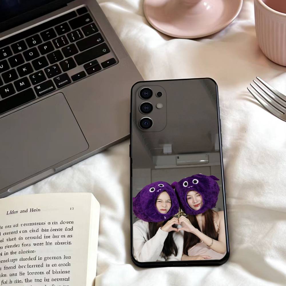 TKphinyanech x Nurdesoraya Phone Case For Samsung S25,24,23,22,30,21,10,9,Ultra,Plus,Lite,FE,4,5 G Soft Black Case Samsung S105G
TKphinyanech x Nurdesoraya Phone Case For Samsung S25,24,23,22,30,21,10,9,Ultra,Plus,Lite,FE,4,5 G Soft Black Case Samsung S105G