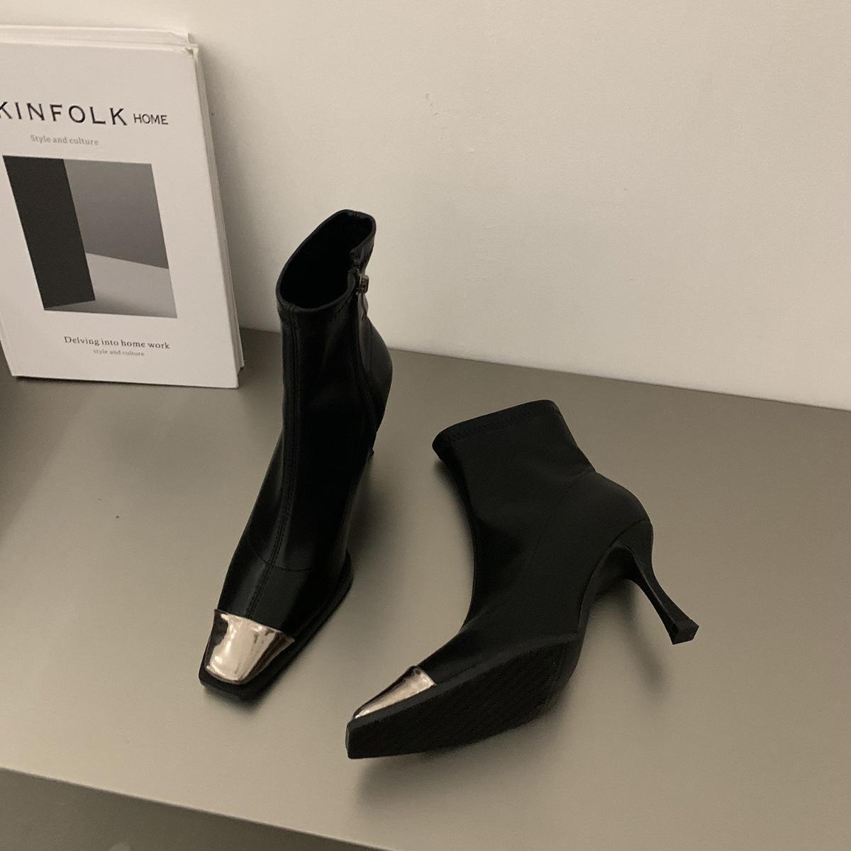 Короткие сапоги с металлическим носком, женские квадратные тонкие каблуки, высокие каблуки, голые сапоги 2024 года, осень и зима, новые эластичные сапоги, мягкие кожаные тонкие сапоги 35 матовый черный
Короткие сапоги с металлическим носком, женские квадратные тонкие каблуки, высокие каблуки, голые сапоги 2024 года, осень и зима, новые эластичные сапоги, мягкие кожаные тонкие сапоги 35 матовый черный