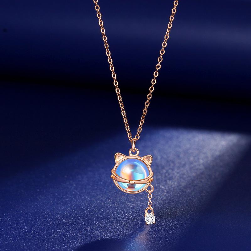 Женское ожерелье с кошкой в лунном свете, нишевое, изысканное, с темпераментом, универсальное, с подвеской из лунного камня, дизайн высокого класса, женское
Женское ожерелье с кошкой в лунном свете, нишевое, изысканное, с темпераментом, универсальное, с подвеской из лунного камня, дизайн высокого класса, женское
