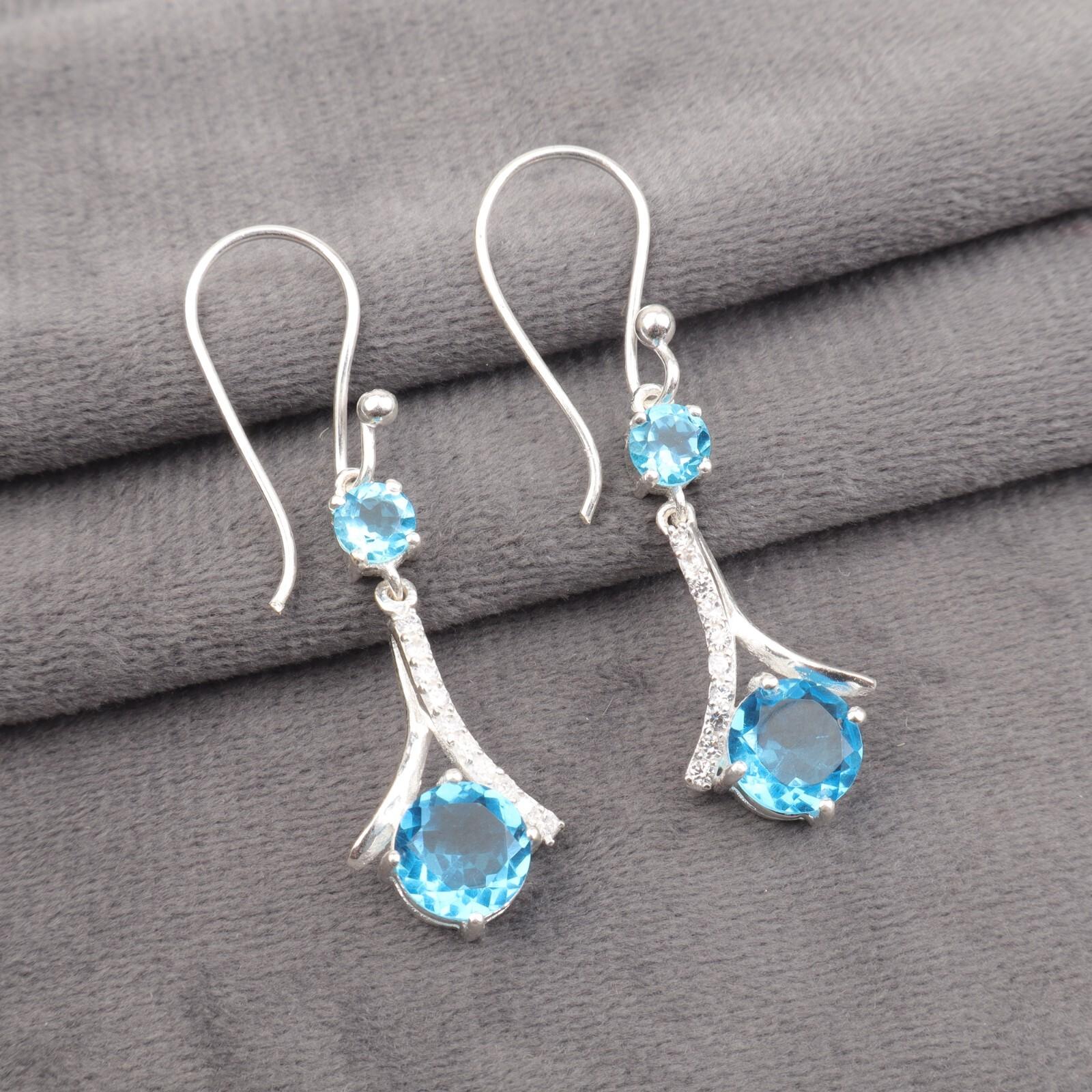 Swiss Blue Topaz Gemstone 925 Stamped Silver Jewelry Zircon Long Earrings 1.84 CZE-9-6
Swiss Blue Topaz Gemstone 925 Stamped Silver Jewelry Zircon Long Earrings 1.84 CZE-9-6
