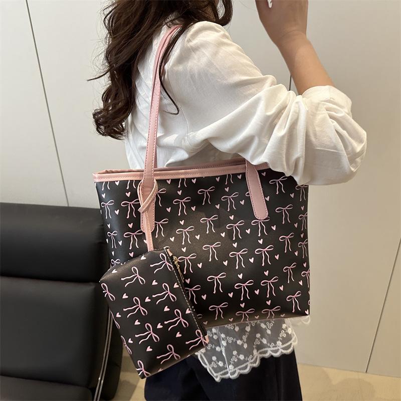 Cute and sweet fashion printed bow large capacity two multi-compartment tote tote bag білий
Cute and sweet fashion printed bow large capacity two multi-compartment tote tote bag білий