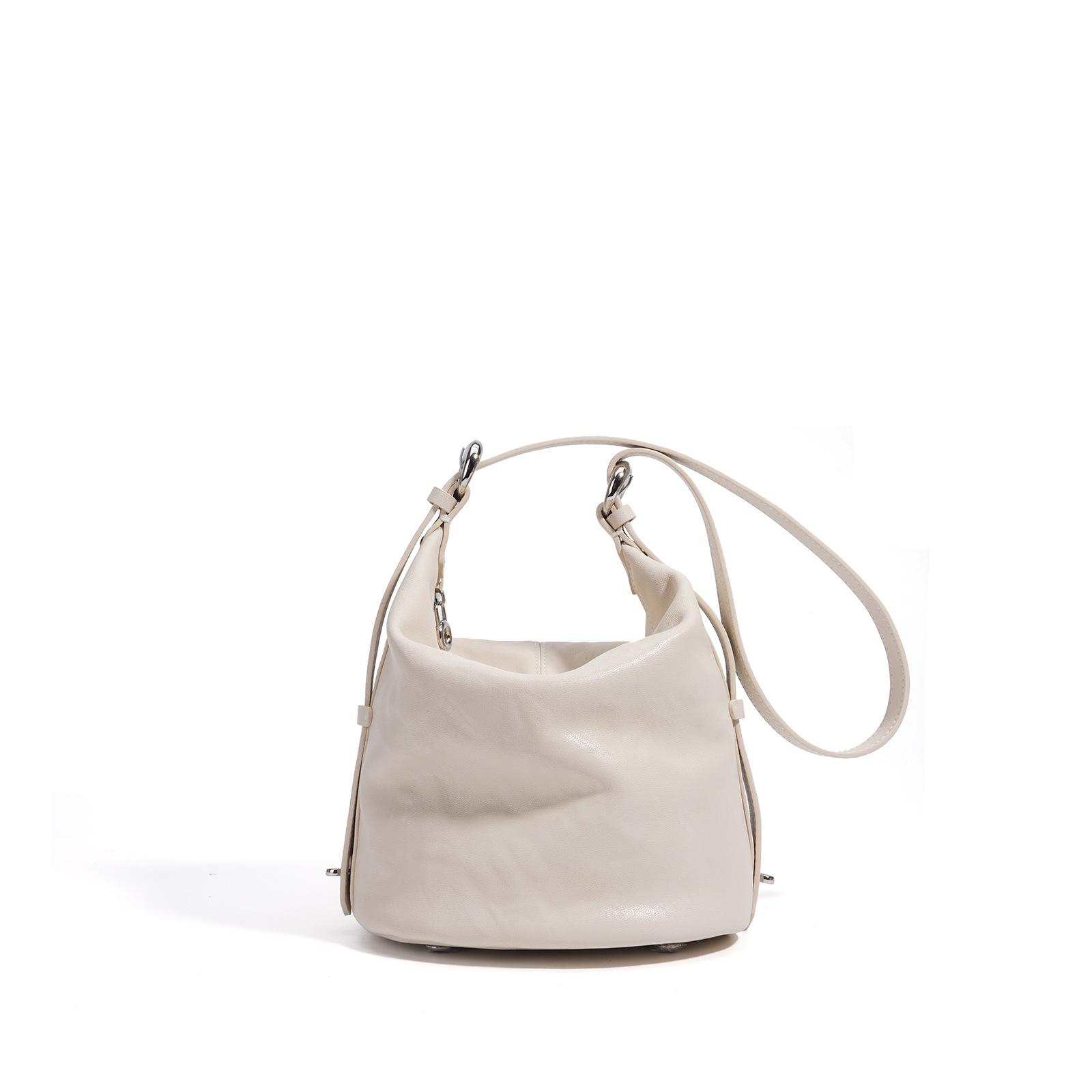 2025 Simple Soft Single-shoulder Bag Genuine Leather Top Layer Hand-scratched Cowhide Crossbody Designer Luxury Bag 20X14X23CM
2025 Simple Soft Single-shoulder Bag Genuine Leather Top Layer Hand-scratched Cowhide Crossbody Designer Luxury Bag 20X14X23CM
