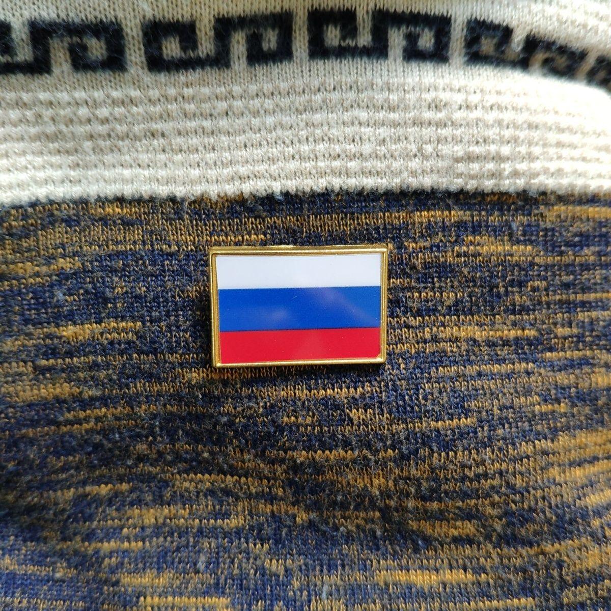 Брошь с белым, синим, красным и российским флагом из цинкового сплава, ПВХ покрытие 1,5*2,5см, ручная работа #1
Брошь с белым, синим, красным и российским флагом из цинкового сплава, ПВХ покрытие 1,5*2,5см, ручная работа #1