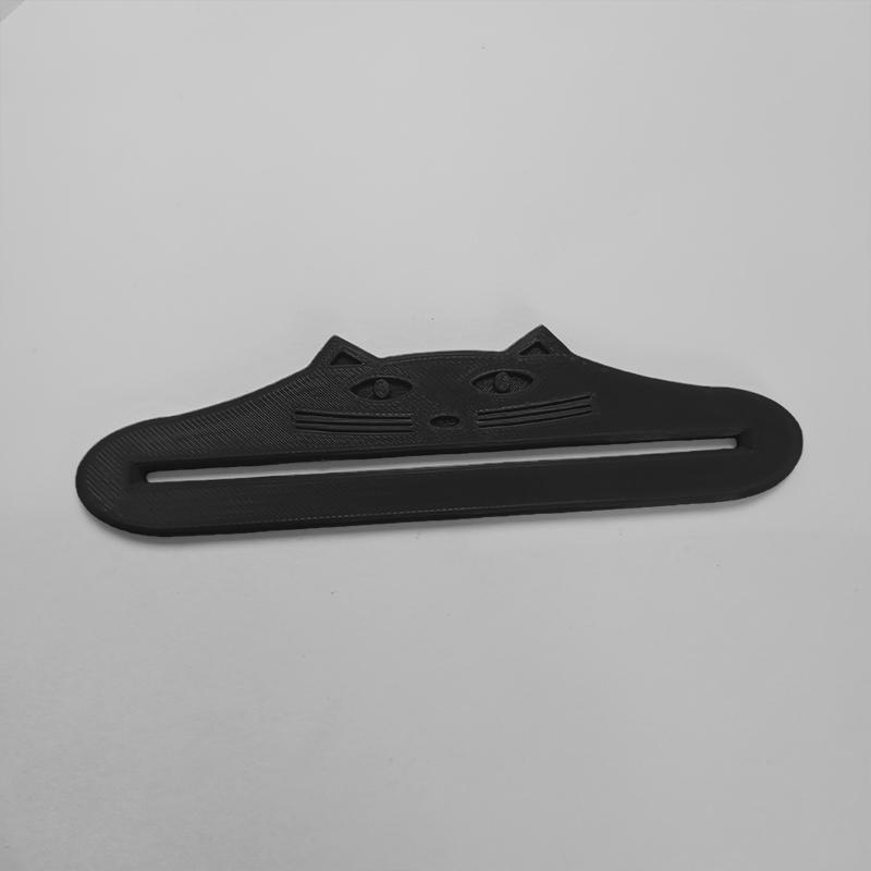 Portable Cat Shaped Meat Sauce Bag Squeezing Tool Durable Plastic Squeezing Tool Cream Sauce Pet Food Packaging Squeezing Tool
Portable Cat Shaped Meat Sauce Bag Squeezing Tool Durable Plastic Squeezing Tool Cream Sauce Pet Food Packaging Squeezing Tool