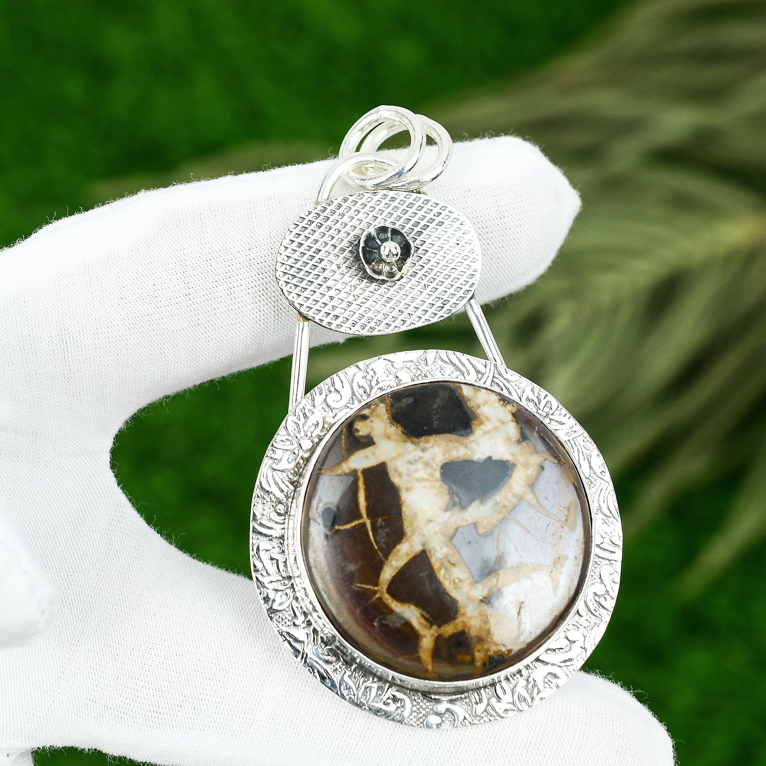 Mothers day Sale 925 Silver Round Moroccan Mud Crack Fossil Gemstone New Pendant
Mothers day Sale 925 Silver Round Moroccan Mud Crack Fossil Gemstone New Pendant