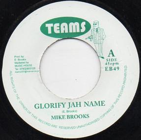 7inch Record MIKE BROOKS Glorify Jah Name EB49 Teams UK Reggae Ska Dub Used
7inch Record MIKE BROOKS Glorify Jah Name EB49 Teams UK Reggae Ska Dub Used