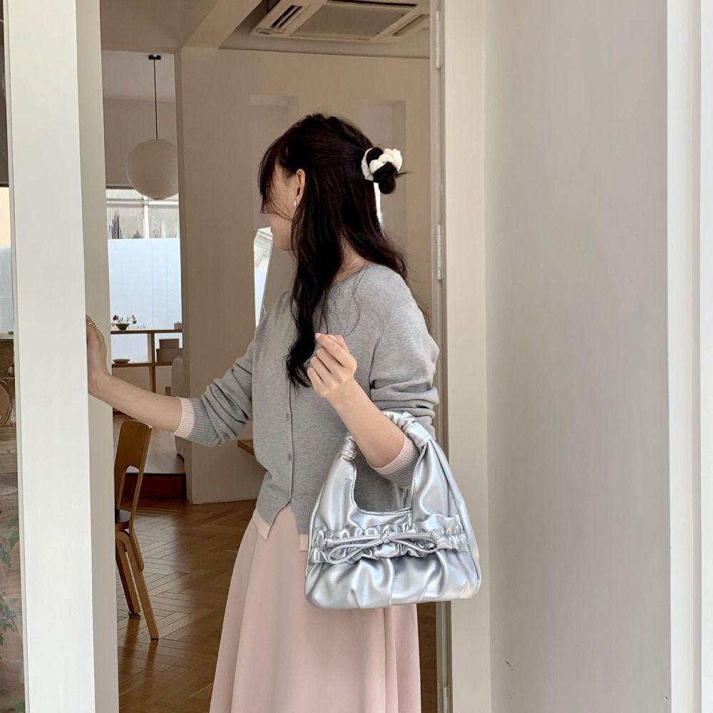 Mini Pleated Hand Bag Solid Color Fashion Underarm Bag Casual PU Bow Crossbody Bag Outdoor
Mini Pleated Hand Bag Solid Color Fashion Underarm Bag Casual PU Bow Crossbody Bag Outdoor