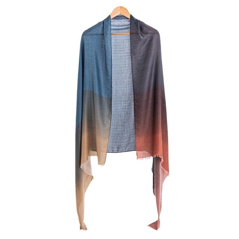 Женские осенне-зимние шали-шарфы из вискозы с градиентным переходом цвета, высокое качество, палантин, стола, буфандас, мусульманский хиджаб 180*90 см
Женские осенне-зимние шали-шарфы из вискозы с градиентным переходом цвета, высокое качество, палантин, стола, буфандас, мусульманский хиджаб 180*90 см