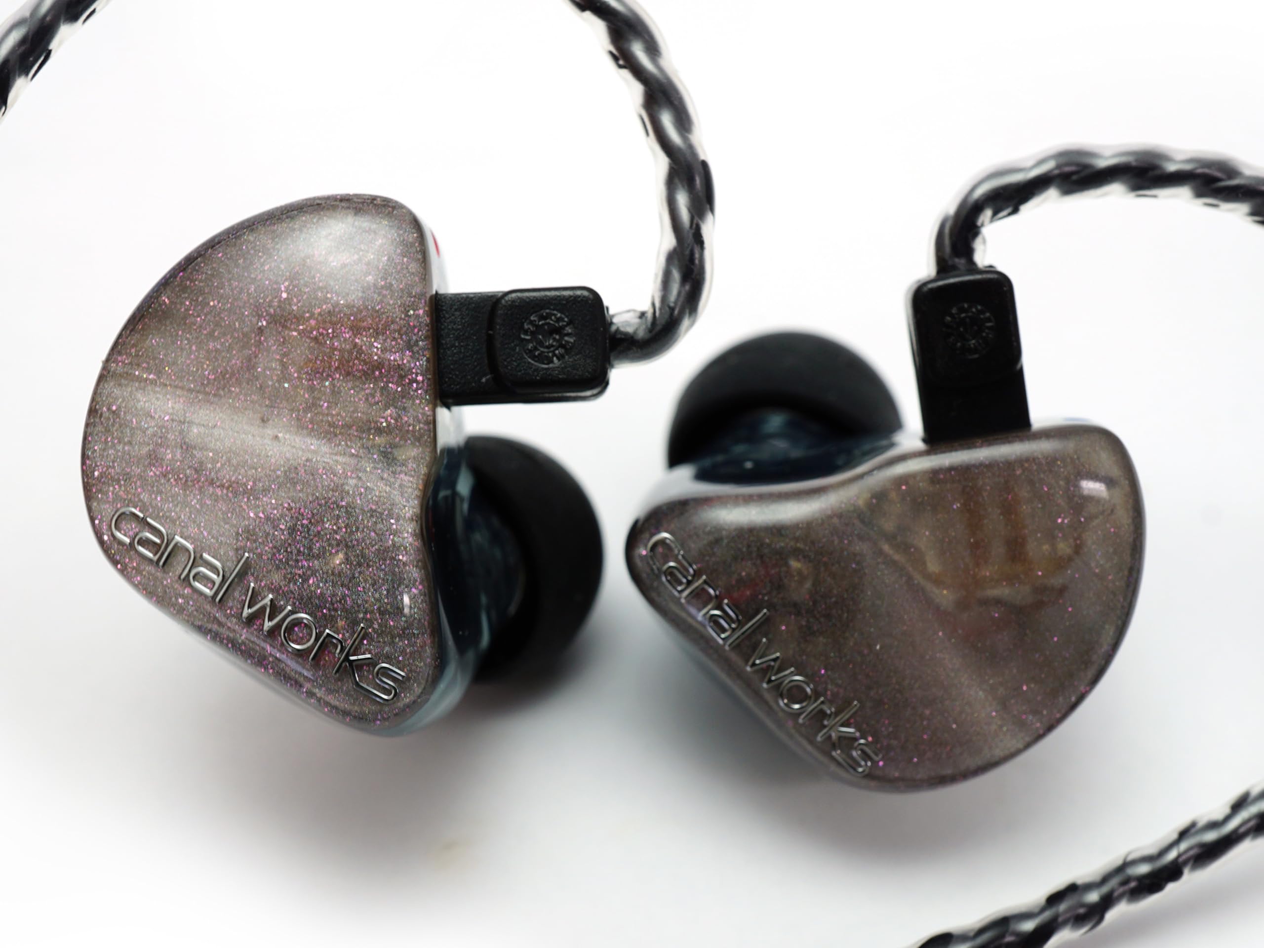 Canal Works Universal In-Ear Monitor CW-U12a 2-way/2-driver Limited Edition Cat s Eye
Canal Works Universal In-Ear Monitor CW-U12a 2-way/2-driver Limited Edition Cat s Eye