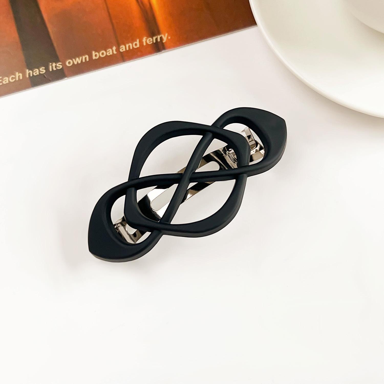 Temperament cross ponytail half tie spring clip Korean version elegant back head disc hair large duck bill clip new hair accessories women Plastic/resin
Temperament cross ponytail half tie spring clip Korean version elegant back head disc hair large duck bill clip new hair accessories women Plastic/resin