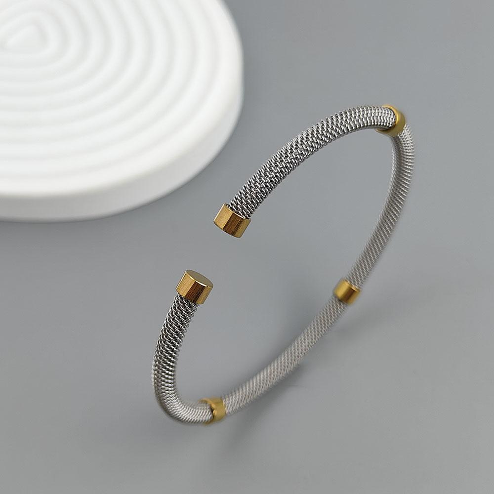 Charming Gold-plated 18K Stainless Steel Braided Mesh Women s Bracelet, High Quality Waterproof Jewelry, Wedding Team Gift серебряный
Charming Gold-plated 18K Stainless Steel Braided Mesh Women s Bracelet, High Quality Waterproof Jewelry, Wedding Team Gift серебряный