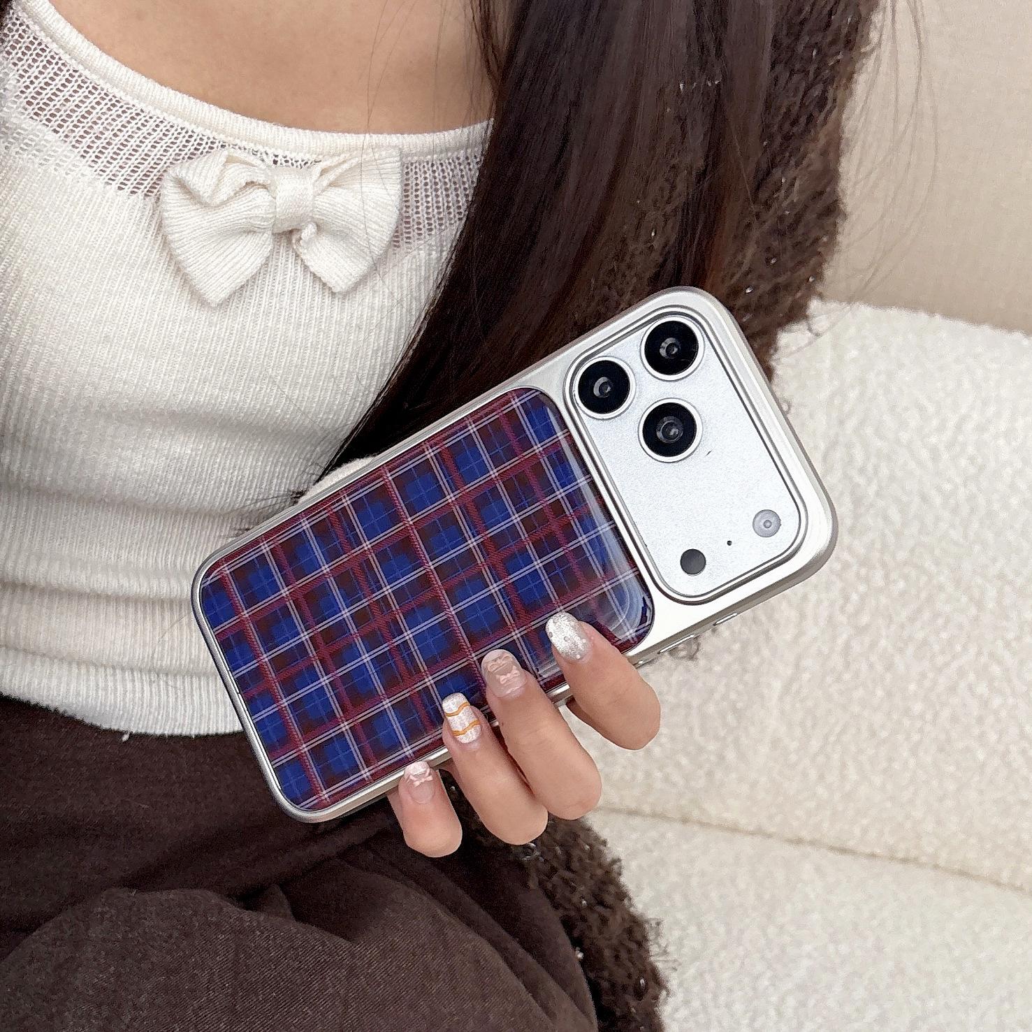 Retro Red Plaid Electroplated Silver Resin Drop Case for iPhone 16/15/14, Compatible with iPhone 17 Pro Max. 14 Pro
Retro Red Plaid Electroplated Silver Resin Drop Case for iPhone 16/15/14, Compatible with iPhone 17 Pro Max. 14 Pro