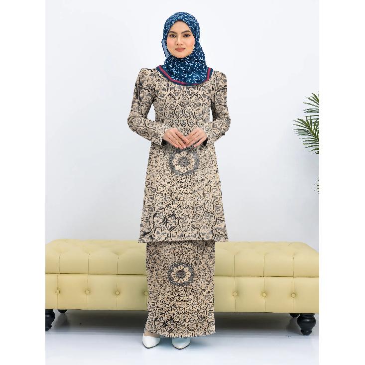 Новый женский мусульманский костюм с фиолетовым нарциссом и цветочным принтом Курунг Паханг, удобная и элегантная женская одежда на праздник Ид 4XL зелёный
Новый женский мусульманский костюм с фиолетовым нарциссом и цветочным принтом Курунг Паханг, удобная и элегантная женская одежда на праздник Ид 4XL зелёный