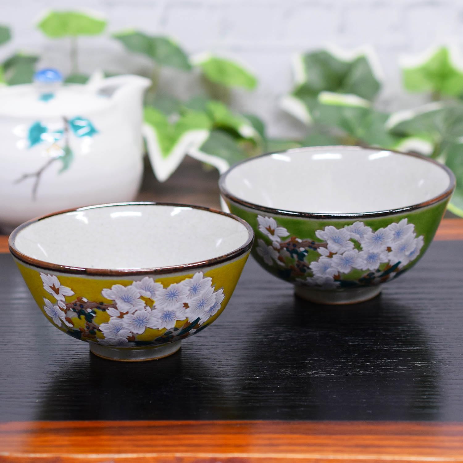 Waza no Kura Pair Rice Bowls - Stylish Japanese Tableware - Kutani Ware Couple s Rice Bowls - Sakura Design - High-Quality Ceramic Tableware - Made in
Waza no Kura Pair Rice Bowls - Stylish Japanese Tableware - Kutani Ware Couple s Rice Bowls - Sakura Design - High-Quality Ceramic Tableware - Made in